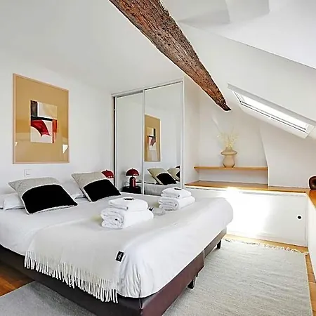 Spacious Duplex - 2br/6p - Le Marais Hotell 2*